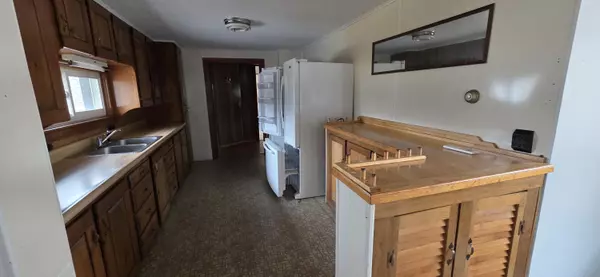 Millinocket, ME 04462,314 Bates ST