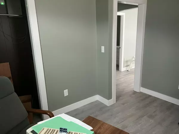 Machias, ME 04654,44 Main ST