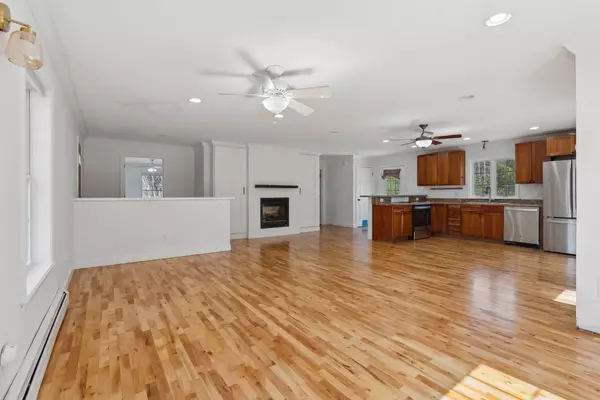 New Gloucester, ME 04260,46 Rustic WAY