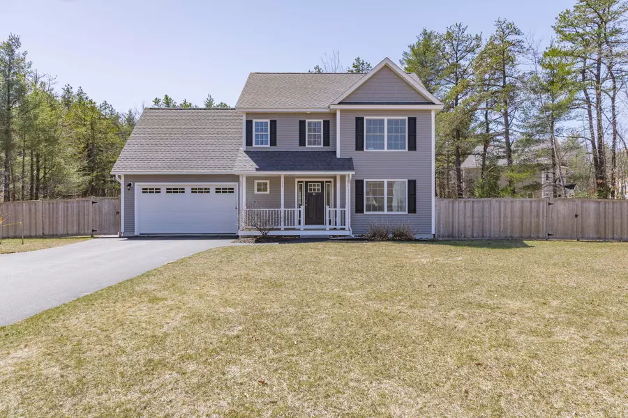 41 Laura LN, Gorham, ME 04038
