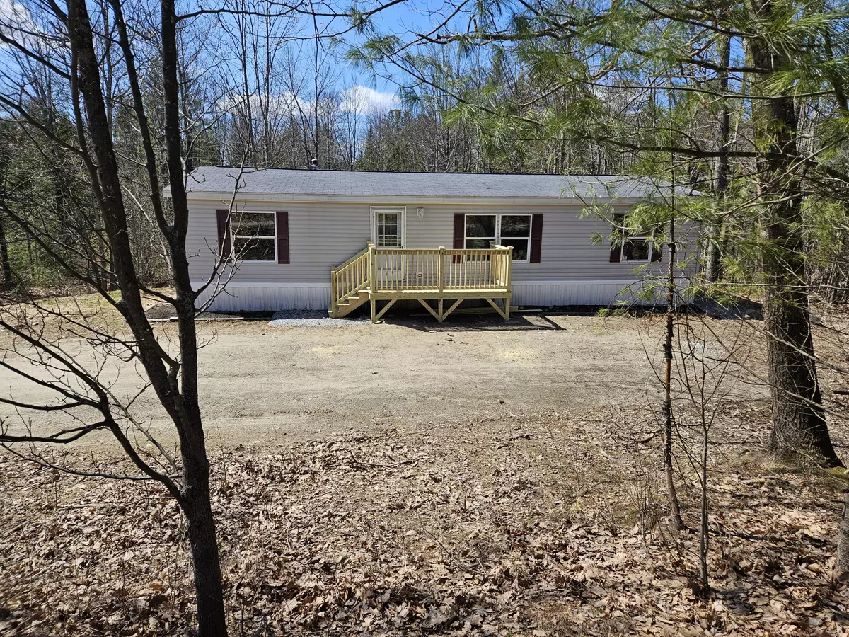 Leeds, ME 04263,38 Corvella ST