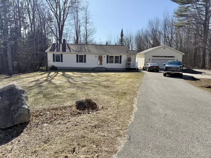 74 Turkey LN, Turner, ME 04282