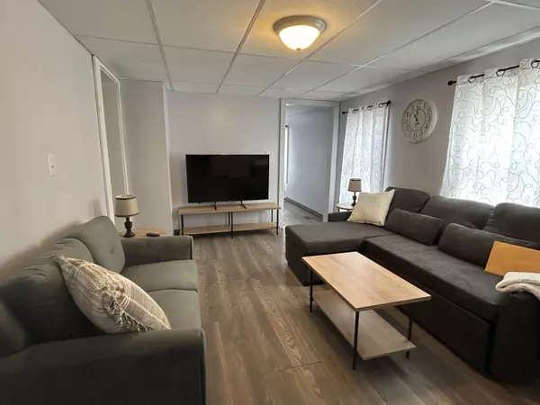 Patten, ME 04765,4 Gifford ST