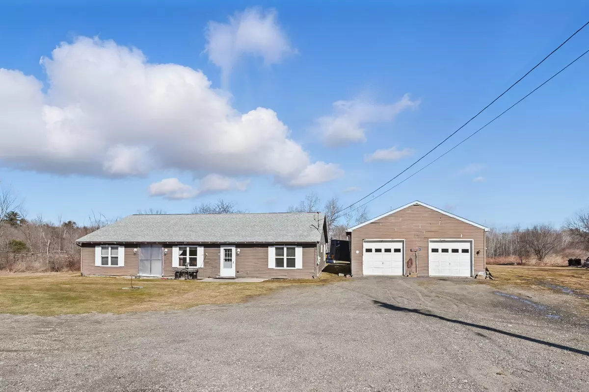 Sidney, ME 04330,13 Niehoff RD