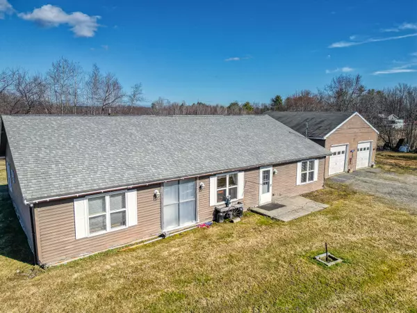 Sidney, ME 04330,13 Niehoff RD