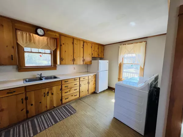 Surry, ME 04684,1290 Surry RD