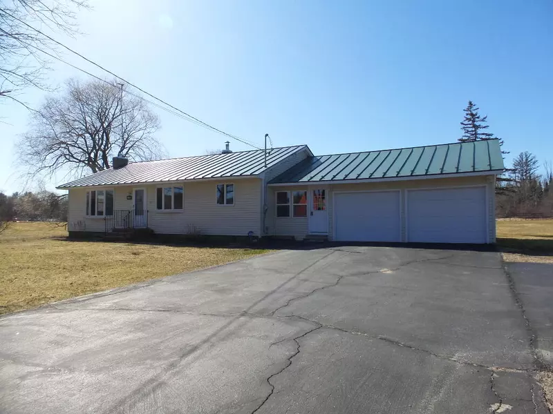 176 Fairfield ST, Oakland, ME 04963