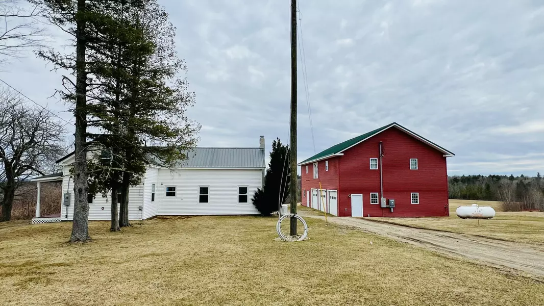 129 Shaw Hill RD, Hampden, ME 04444