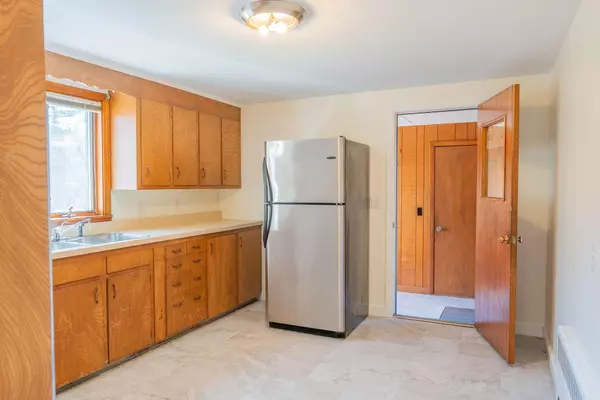 Portland, ME 04102,9 Wayside RD