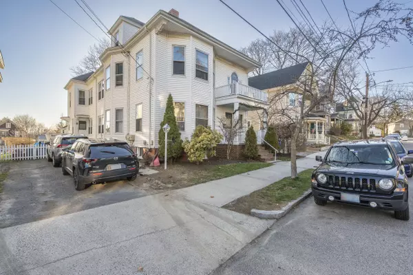 Portland, ME 04102,62 Roberts ST