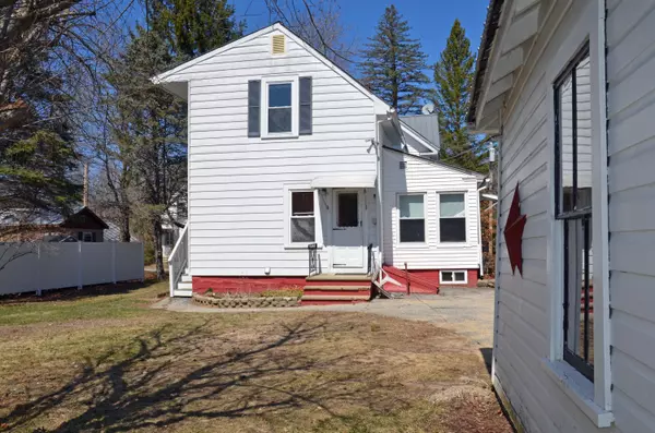 Norway, ME 04268,14 Summer ST