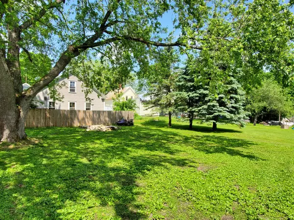 Madison, ME 04950,9 Locust ST