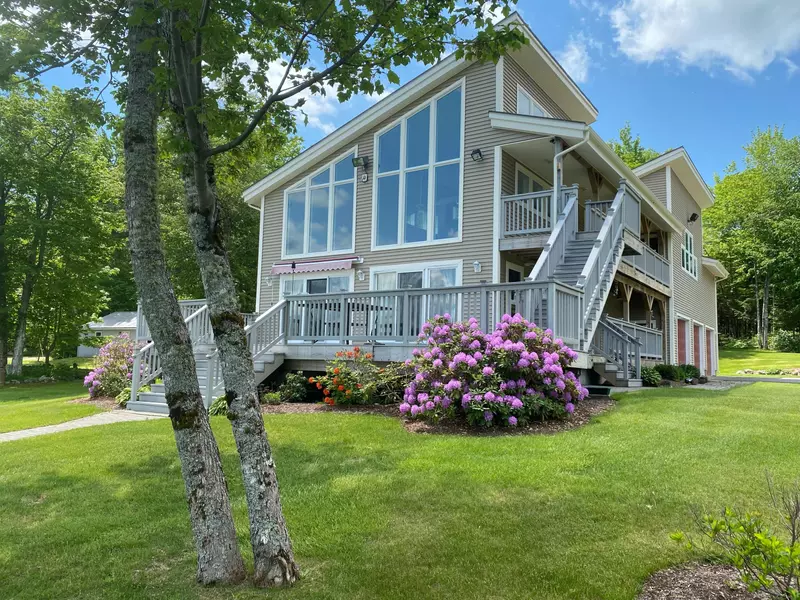 85 Egg Pond RD, Lincoln, ME 04457