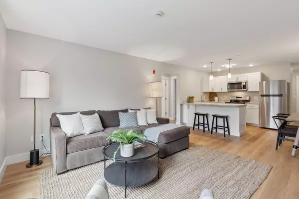 25 Three Pines DR #301, Westbrook, ME 04092