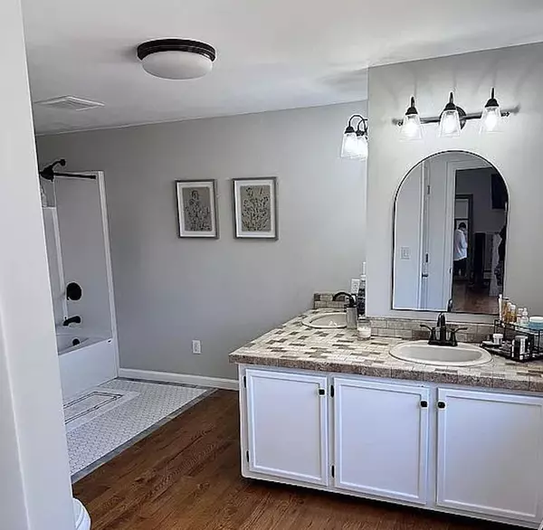 Freeport, ME 04032,31 Merrill RD