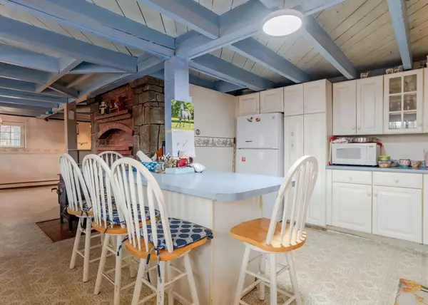 Westbrook, ME 04092,84 Hillside RD