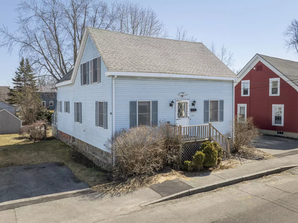 South Portland, ME 04106,144 Sawyer ST