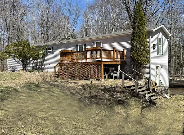 361 Turkey LN, Winthrop, ME 04364