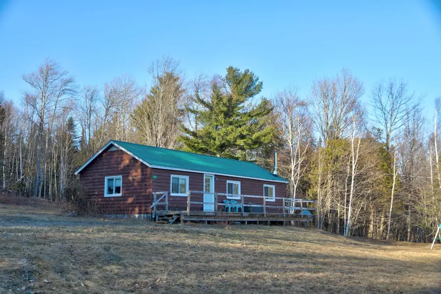 15 Cousineaus Tory Hill HTS, Phillips, ME 04966