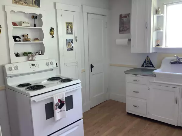 Fort Fairfield, ME 04742,25 Columbia AVE