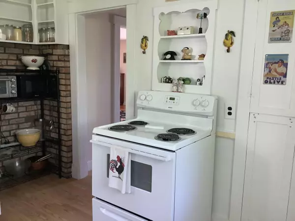 Fort Fairfield, ME 04742,25 Columbia AVE