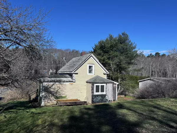 Boothbay, ME 04537,6 Merry LN