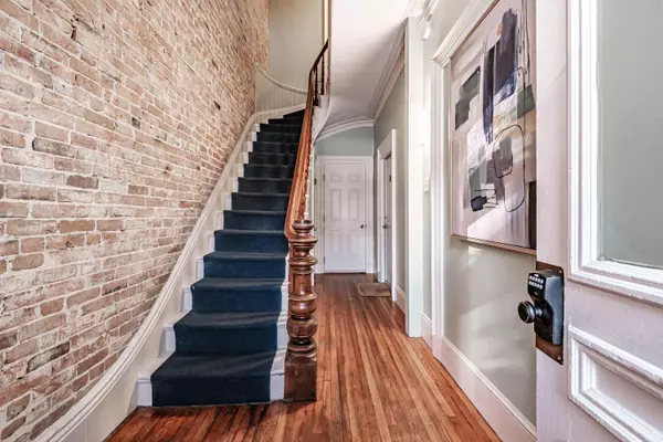 Portland, ME 04101,236 State ST