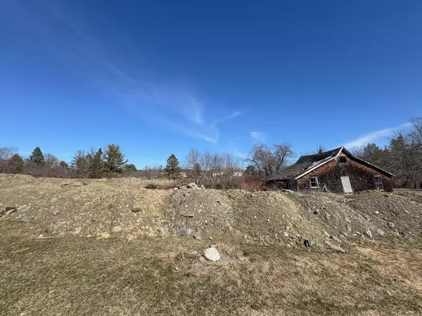 Brookton Twp, ME 04413,1 Baskahegan Lake RD