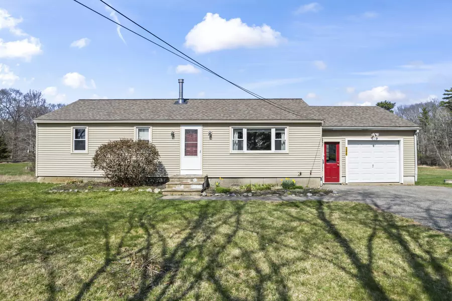 286 Hanscom RD, Eliot, ME 03903