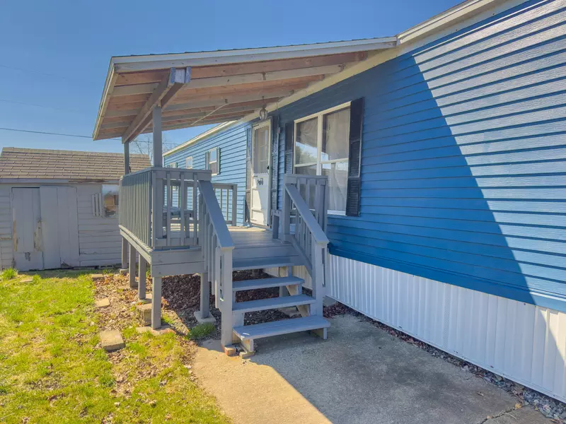 74 Blackberry PL, Kittery, ME 03904