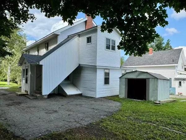 Madawaska, ME 04756,90 7th AVE