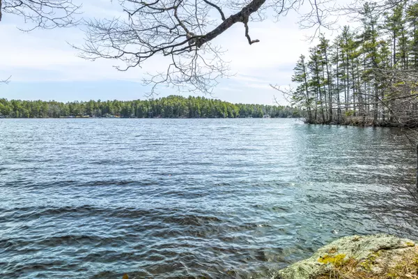 Damariscotta, ME 04543,58 Juniper LN