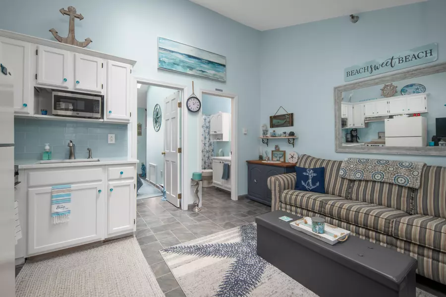 1072 Post RD #234, Wells, ME 04090