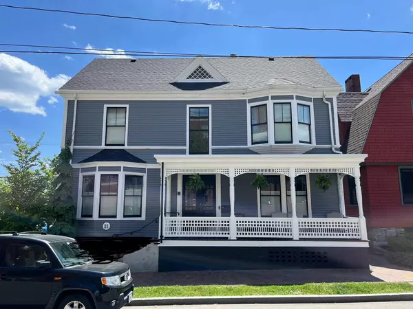 31 Bramhall ST, Portland, ME 04102