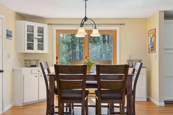 Freeport, ME 04032,18 Sequoia DR