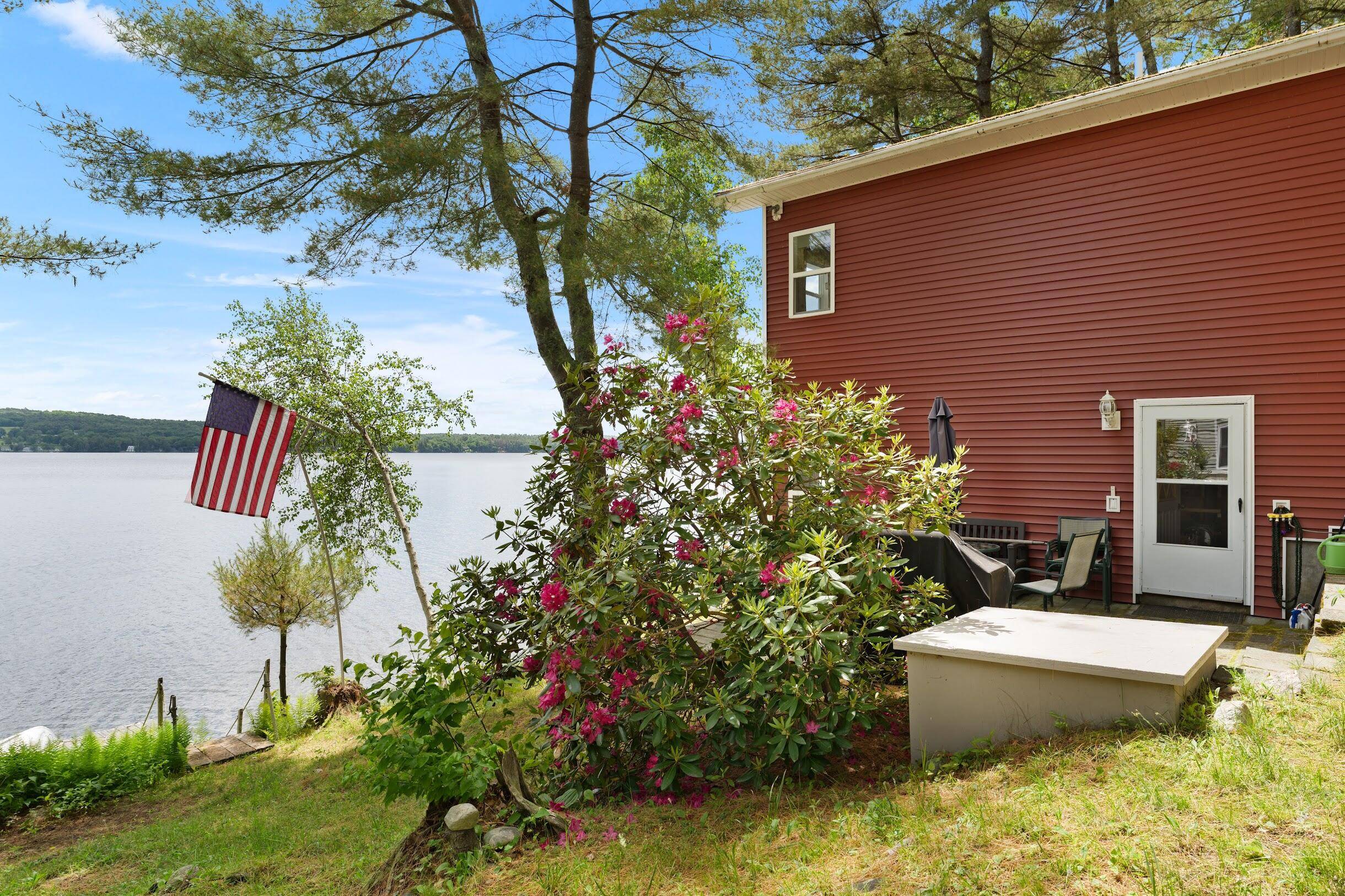 160 Heritage Woods LN, Winthrop, ME 04364