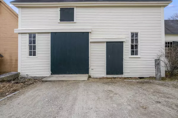 Wiscasset, ME 04578,4 Washington ST