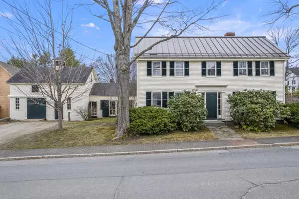 4 Washington ST, Wiscasset, ME 04578