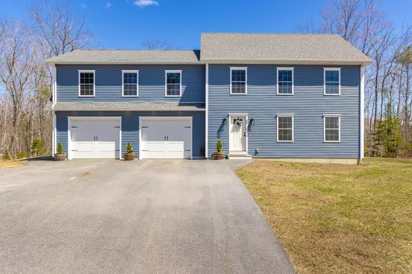 64 Rolling Brook RD, Raymond, ME 04071