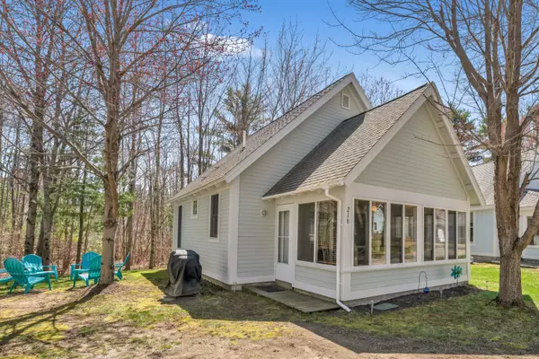 Wells, ME 04090,454 Post RD #216