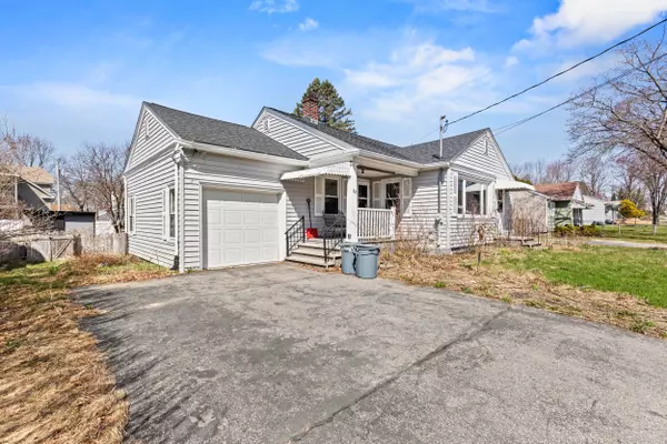 22 Jean ST, Lewiston, ME 04240