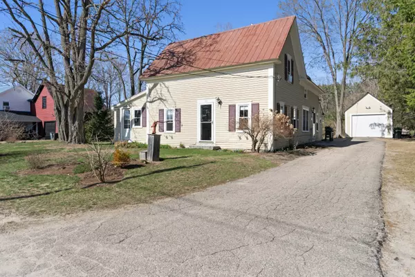 Hiram, ME 04041,18 Hancock AVE