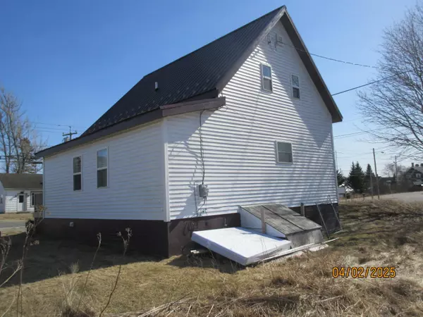 Jonesport, ME 04649,304 Main ST