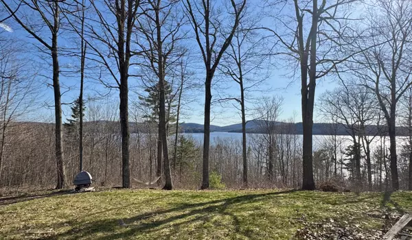 Bucksport, ME 04416,64 Kenney DR