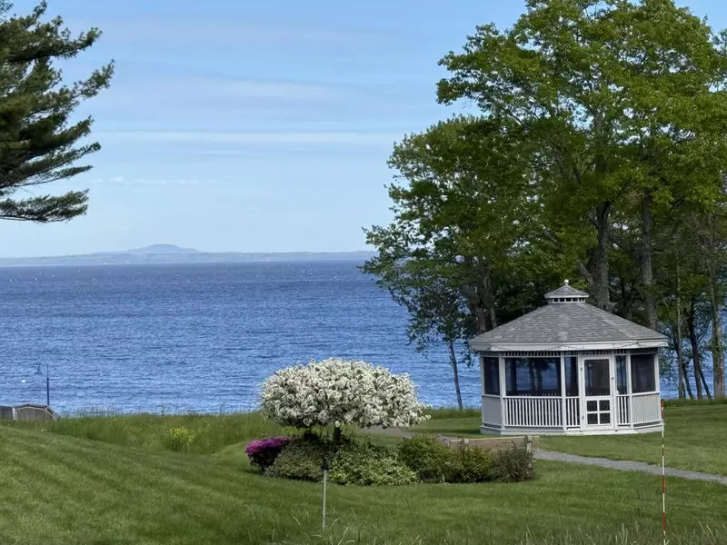 91 Dockside LN #5, Belfast, ME 04915