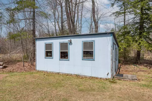 Sanford, ME 04073,22 Pierce AVE