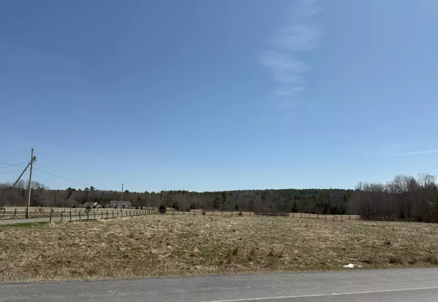 992 River RD, Orrington, ME 04474