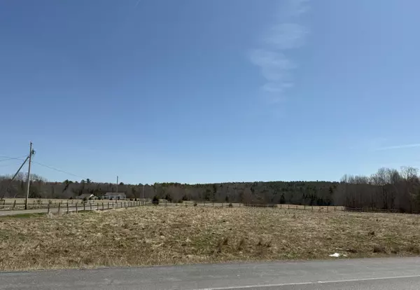 992 River RD, Orrington, ME 04474