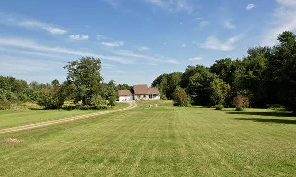 Whitefield, ME 04353,141 Mills RD