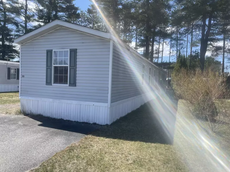 55 Franklin Pkwy, Brunswick, ME 04011